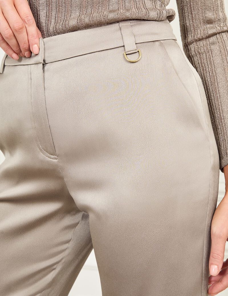 بنطلون مارسيانو بقصّة عادية